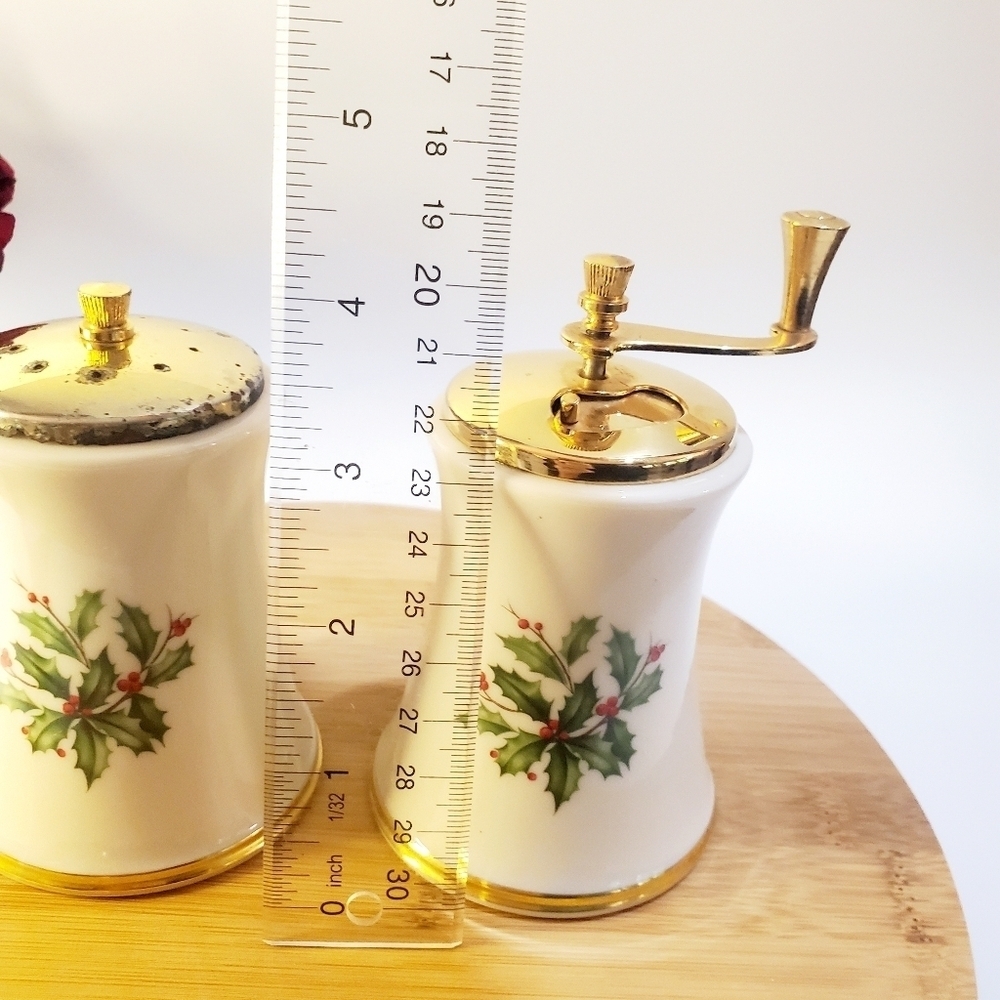 LENOX Vintage Holiday Berry Salt Shaker Pepper Mill Hand Decorated 25K Gold - Picture 9 of 12